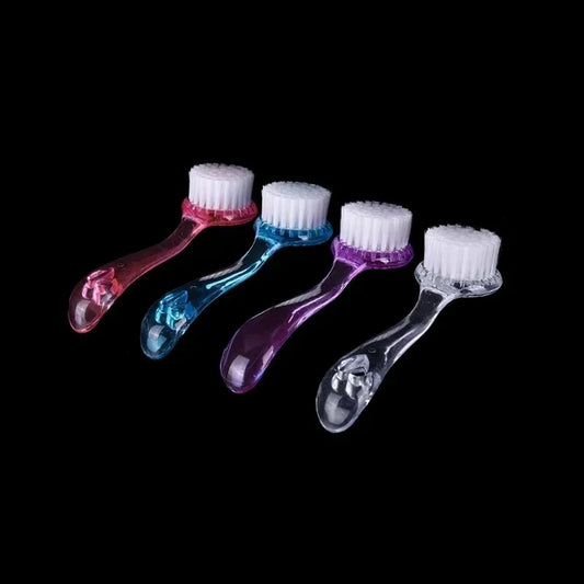 Plastic Cleansing Brush